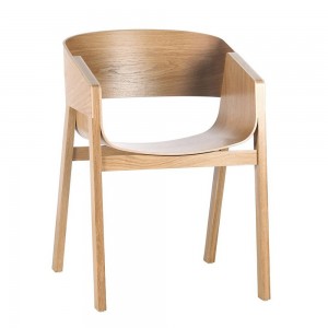 Sillón Merano madera de Ton. Sillones de restaurante, para cualquier interior.