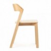 Silla Merano tapizada de Ton. Sillas de restaurantes, para interiores.