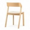 Silla Merano tapizada de Ton. Sillas de restaurantes, para interiores.