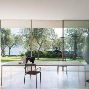 Mesa moderna 25 Concrete para comedor de Desalto. Mesas de diseño italiano.