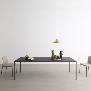 Mesa de calidad 25 en madera para comedor de Desalto. Mesa diseño original.