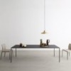 Mesa de calidad 25 en madera para comedor de Desalto. Mesa diseño original.