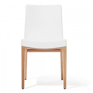 Silla Moritz de Ton. Sillas de restaurante, de inumerables interiores.