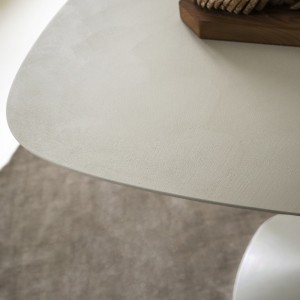 Mesa Ellis Cuadrada Desalto. Mesas modernas originales de diseño italiano.