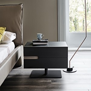 Mesita Ciro de Cattelan Italia. Muebles modernos italianos. Mesas de noches.
