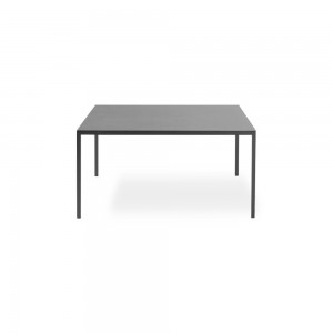 Mesa de salón Helsinki 30 cuadrada Fenix de Desalto. Mesas modernas de diseño.
