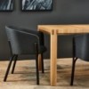Sillón Split de Ton. Sillones para comedor, de innumerables interiores.