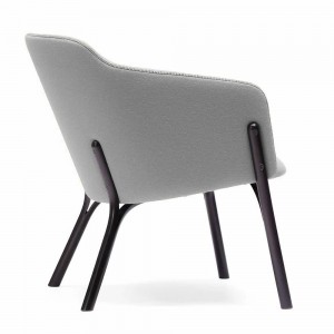 Sillón Lounge Split de Ton. Sillones de comedor, de varios interiores.