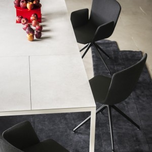 Mesa Extensible Helsinki 35 Desalto. Mesas modernas comedor y salones.