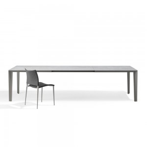 Mesa Skin Extensible Desalto. Mesa moderna apta para interiores y exteriores.
