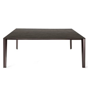 Mesa Skin en madera fija Desalto. Mesa de diseño italiano ideal para interiores.