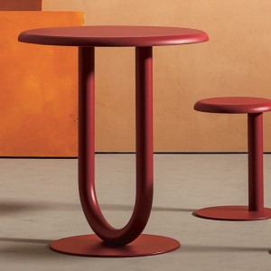 Mesa Strong Desalto. Mesa original y moderna de diseño ideal para bar o café.