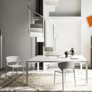 Silla Koki de Desalto. Silla moderna de diseño para ambientes de interior.