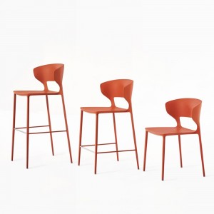Taburete Koki de Desalto. Taburetes de diseño italiano para salón y terraza.