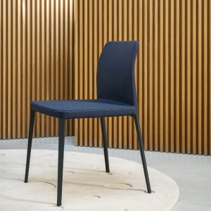 Silla Nara de Desalto. Muebles de diseño italiano. Sillas y taburetes.
