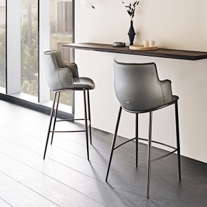 Taburete Rihanna ML de Cattelan Italia. Taburetes de diseño italiano. 