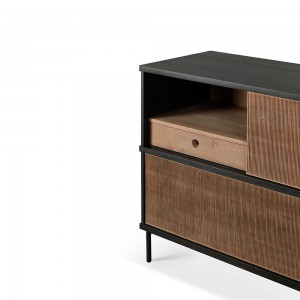 Aparador Oscar de Ethnicraft. Muebles modernos macizos. Aparador de salón.