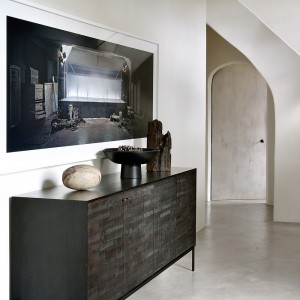 4 puertas: 202x45x87h cm