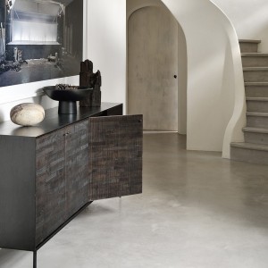 4 puertas: 202x45x87h cm
