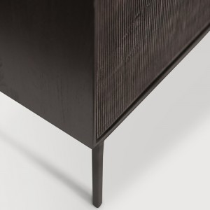 Aparador Grooves Ethnicraft
