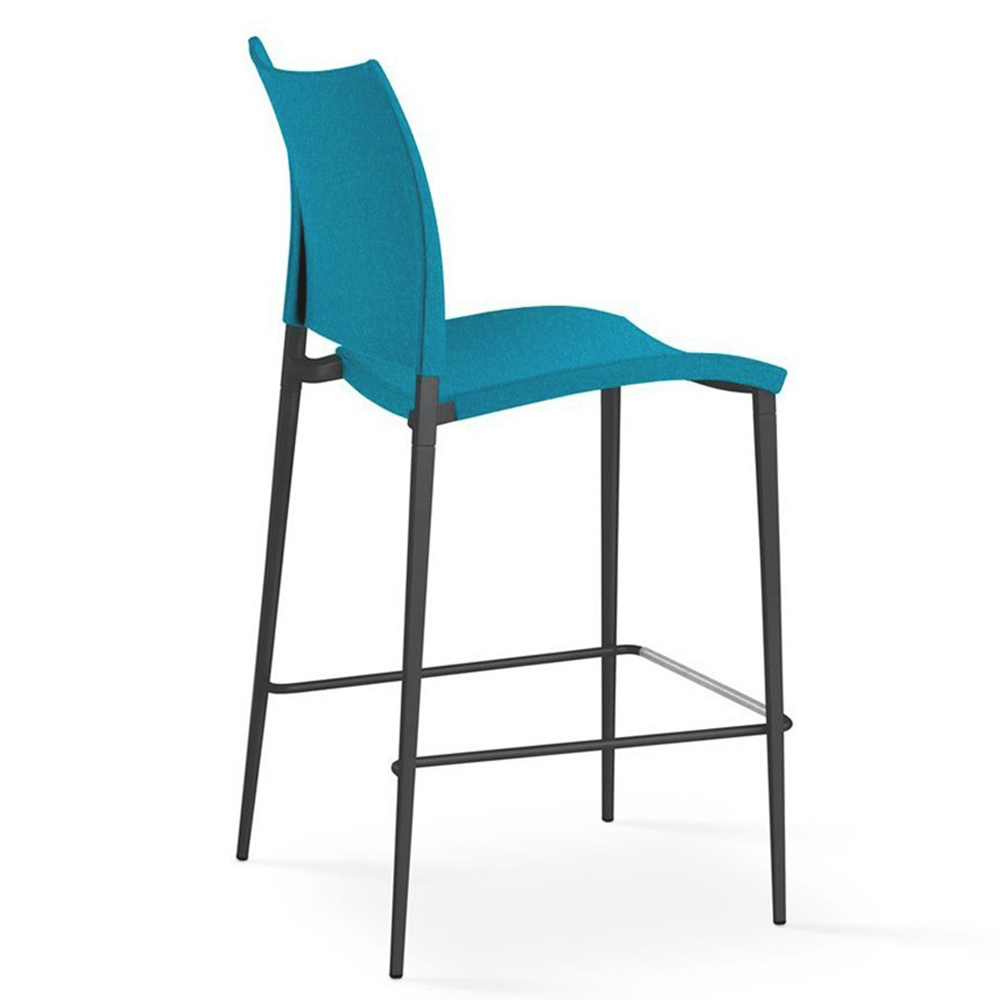 Taburete moderno Sand tapizado para cocina de Desalto. Muebles de diseño.