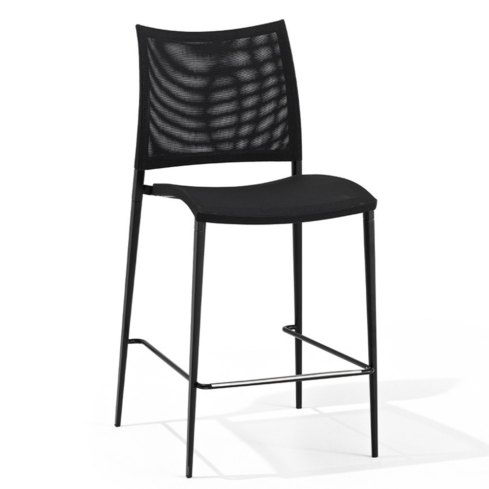 Taburete cómodo Sand Air para cocina o terrazas Desalto. Calidad italiana.