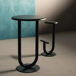Taburete alto Strong Desalto. Muebles originales para salones. Diseño italiano.