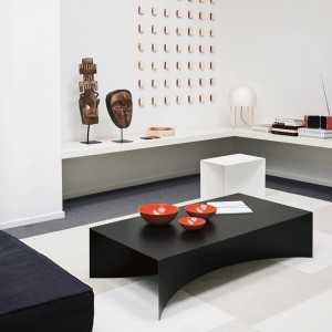 Taburete Void de Desalto. Sillas, bancos y taburetes de diseño italiano.