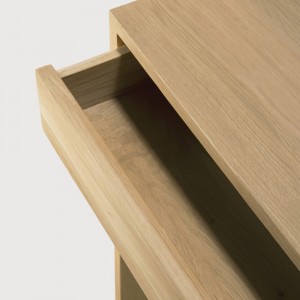 Escritorio Wave de Ethnicraft. Escritorios de madera modernos para hogar.