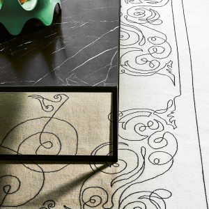 Mesa Centro Helsinki 15 Desalto. Mesa auxiliar para salón de diseño italiano.