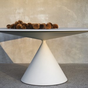Mesa Clay Cerámica Outdoor Desalto. Mesa de jardín con diseño italiano.