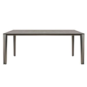 Mesa Skin Outdoor Desalto. Mesas de diseño italiano ideal para jardines.