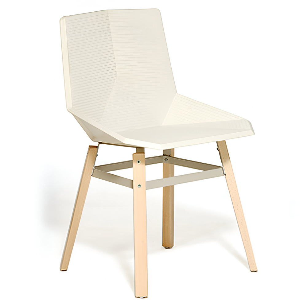 Silla de madera Green Colors wood de Mobles 114. Sillas modernas de comedor.