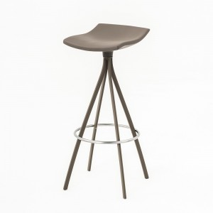 Taburete Gimlet Mobles 114. Taburetes modernos para ambientes interiores.