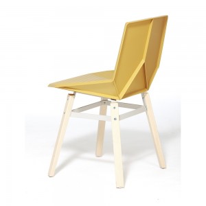 Silla de madera Green Colors wood de Mobles 114. Sillas modernas de comedor.