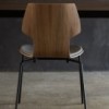 Silla Gràcia Metal textil Mobles 114. Moderna silla para espacios contract.