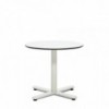 Mesa Oxi bistrot Mobles 114. Mesa original ideal para jardín o salones.