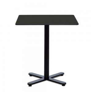 Mesa Oxi bistrot Mobles 114. Mesa original ideal para jardín o salones.