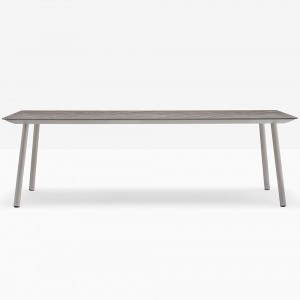 Mesa Babila Outdoor de Pedrali. Mesas de diseño italiano. Mesas modernas de exterior.