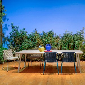 Mesa Babila Outdoor de Pedrali. Mesas de diseño italiano. Mesas modernas de exterior.
