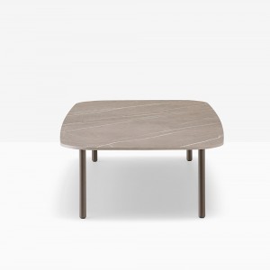 Mesa auxiliar Buddy de Pedrali. Mesas de diseño. Mesas auxiliares modernas.