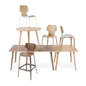 Mesa Gràcia cuadrada Mobles 114. Mesas originales ideales para interiores.