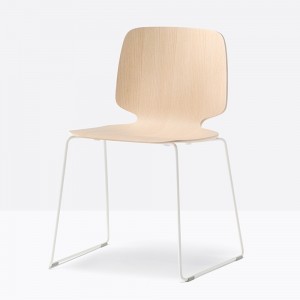 Silla Babila 2710/2720 de Pedrali. Sillas de diseño. Sillas para comedor o contract.