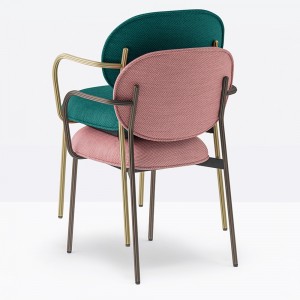 Sillón Blume 2955 de Pedrali. Sillones de diseño. Sillones tapizados modernos.