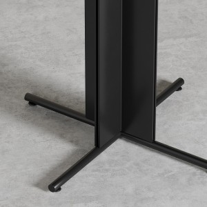 Mesa Ox de Omelette ed. Mesas de diseño moderno ideal para comedor o salón.