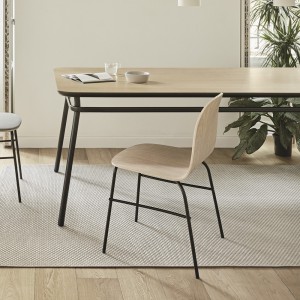 Silla Terra metal de Omelette ed. Silla comedor moderna ideal para interiores.