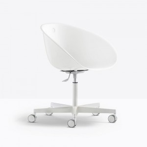 Sillón Gliss 960/2 de Pedrali. Sillas de diseño. Sillones con ruedas.