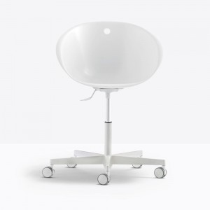 Sillón Gliss 960/2 de Pedrali. Sillas de diseño. Sillones con ruedas.