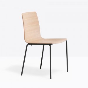 Silla Inga 5613/5619 de Pedrali. Sillas de diseño moderno. Sillas para comedor.
