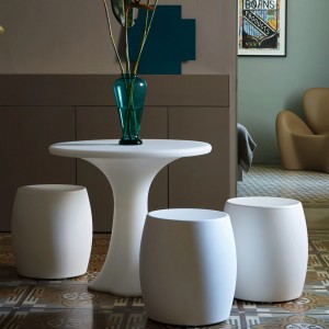 Taburete bajo Bart Myyour. Taburete para exteriores. Calidad italiana.